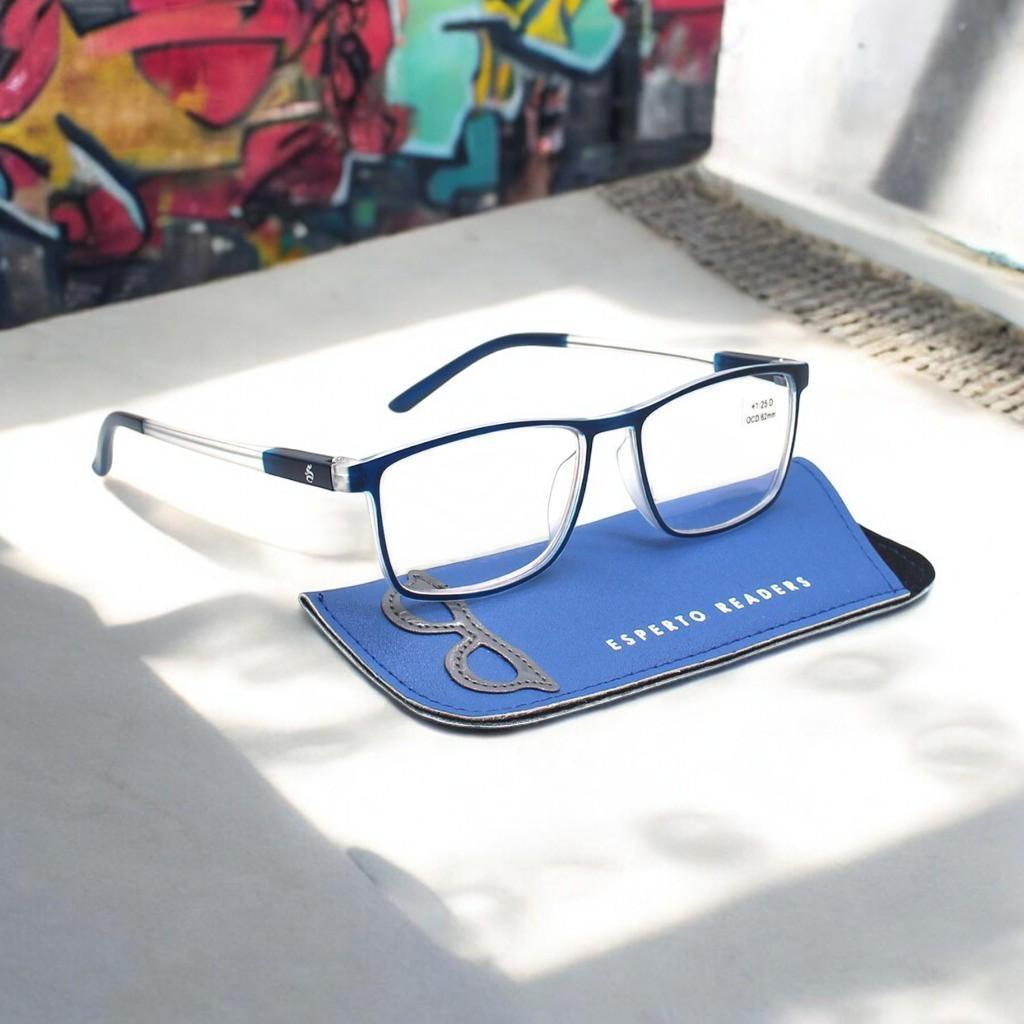 Esperto Readers Race Red