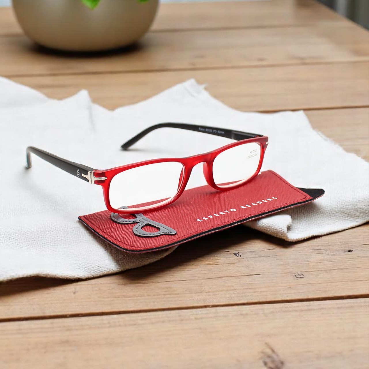Esperto Readers Race Red